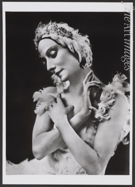 Unbekannter Fotograf - Anna Pawlowa im Ballett Der sterbende Schwan von Camille Saint-Saëns