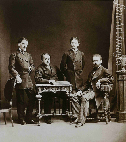 Unbekannter Fotograf - Pjotr Iljitsch Tschaikowski (rechts) mit seinen Brüdern Modest und Anatoli und N.D. Kondratjew