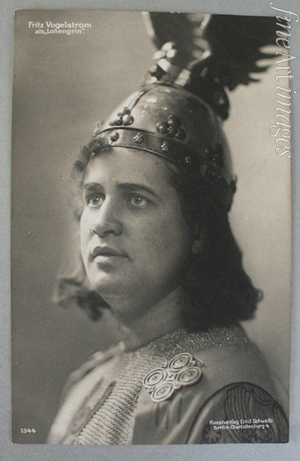 Unbekannter Fotograf - Fritz Vogelstrom (1882-1963) als Lohengrin in Oper 