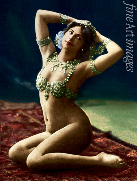 Unbekannter Fotograf - Mata Hari (1876-1917) in La Scala