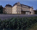 Fontana, Giovanni Maria - Der Menschikow-Palast von der Newa aus gesehen