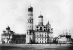 Russischer Fotograf - Die Erzengel-Michael-Kathedrale, der Glockenturm Iwan der Große, die Zwölf-Apostel-Kirche im Moskauer Kreml