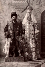 Unbekannter Fotograf - Zar Nikolaus II. von Russland und Alexandra Fjodorowna im russischen Tracht