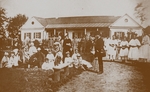 Unbekannter Fotograf - Pjotr Tschaikowski (1840-1893) mit der Dawydow-Familie im Landgut Kamenka
