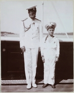 Unbekannter Fotograf - Kaiser Nikolaus II. und Zarewitsch Alexei von Russland. Kaiserliche Yacht Standart