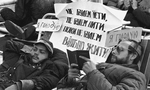 Unbekannter Fotograf - Hungerstreik der Kiewer Studenten (Revolution auf dem Granit) im Oktober 1990