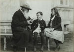 Tschertkow, Wladimir Grigoriewitsch - Leo Tolstoi mit Enkelkinder Leo und Sofia