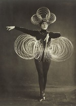 Unbekannter Fotograf - Das Triadische Ballett von Oskar Schlemmer