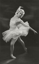 Unbekannter Fotograf - Galina Ulanowa im Ballett Schwanensee