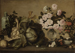 Strozzi, Bernardo - Stillleben mit Zucchini, Weintrauben, Petersilie, Kohl, Vase mit Pfingstrosen und Obst