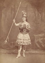 Fotoatelier Marian Konarski, Moskau - Polina (Pelagea) Karpakowa (1845-1920) als Nyssia im Ballet Le Roi Candaule von Cesare Pugni