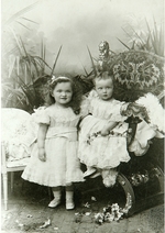Photo studio K. von Hahn - Portrait of Grand Duchesses Olga Nikolaevna of Russia (1895-1918) and Tatiana Nikolaievna of Russia (1897-1918)