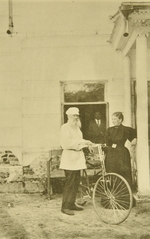 Tolstaya, Sophia Andreevna - Leo Tolstoy with a Bicycle