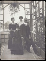 Anonymous - Dowager Empress Maria Fyodorovna, Grand Duke Michael Alexandrovich, Queen Alexandra of Great Britain and Princess Victoria