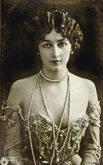 Photo studio Reutlinger, Paris - Portrait of the opera singer Lina Cavalieri (1874-1944)