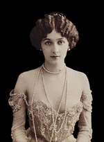Photo studio Reutlinger, Paris - Portrait of the opera singer Lina Cavalieri (1874-1944)