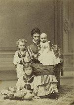 Hansen, Georg Emil - Grand Duchess Maria Fyodorovna with children, Nicholas Alexandrovich, George Alexandrovich and Xenia Alexandrovna