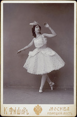 Fischer, Karl August - Portrait of Vera Karalli as Odette in P. Tchaikovsky's ballet Swan Lake