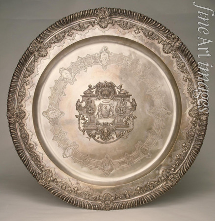 Lamerie Paul de - Dish with the Arms of Barons Stroganov