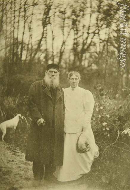 Tolstaya Sophia Andreevna - Leo Tolstoy at the One-Year Anniversary of Son's Death