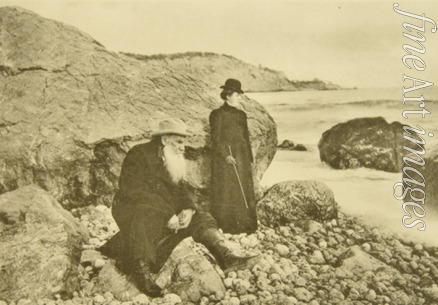 Tolstaya Sophia Andreevna - Leo Tolstoy and Daughter Alexandra on the Crimea