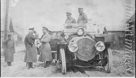 Unbekannter Fotograf - Nikolaus II. von Russland, Großfürst Nikolai Nikolajewitsch und General Georgi Graf Bobrinski an der Front