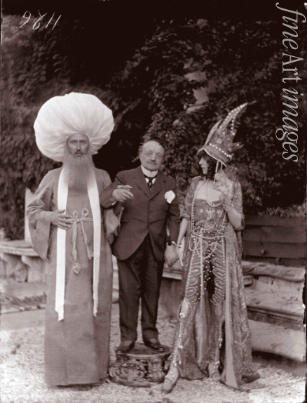 Fortuny y Madrazo Mariano - Marchesa Casati mit Giovanni Boldini und einem Mann in der Maske