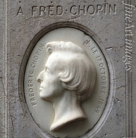 Clésinger Auguste - Porträtrelief von Frédéric Chopin auf dem Friedhof Père Lachaise in Paris