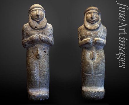Prähistorische Kultur Uruk-Zeit Mesopotamien - Statuetten der bärtigen Männer (vermutlich Herrscherdarstellung) aus Uruk-Warka