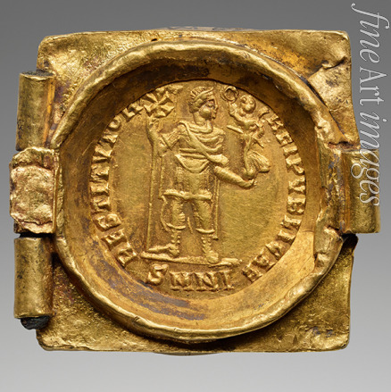 Numismatik Antike Münzen - Glied aus einem Münzgürtel: Kaiser mit Vexillum und krönendem Sieg